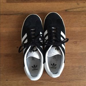 Adidas Gazelle Sneakers 👌